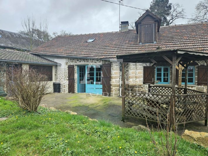 Lovely House in a Quiet Countryside Hamlet