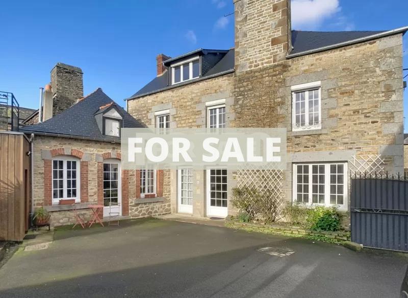 Well Appointed Traditional House with Garden