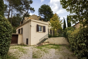 Detached Villa With Large Rooms