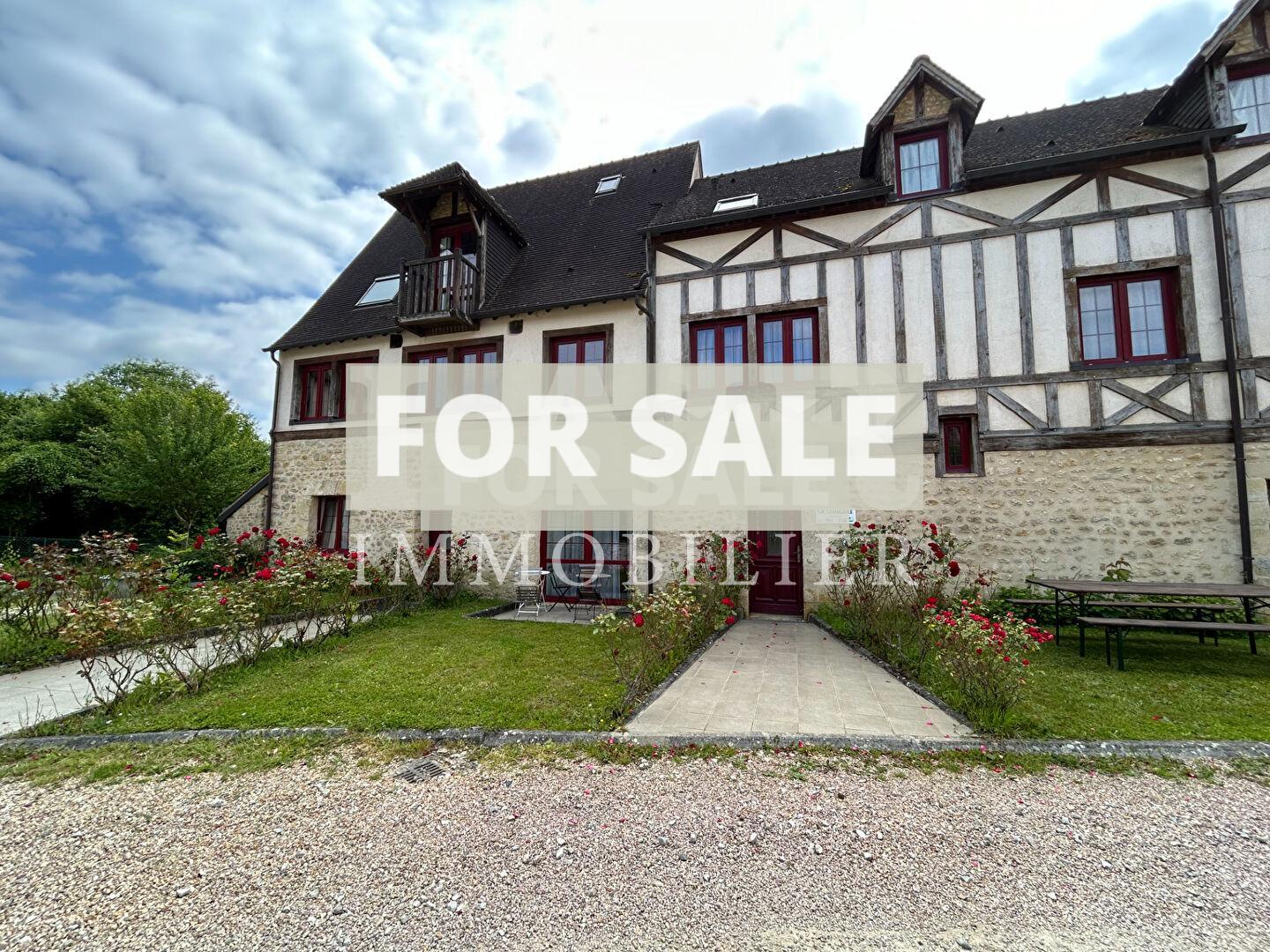 Charming Duplex Apartment by Golf Course