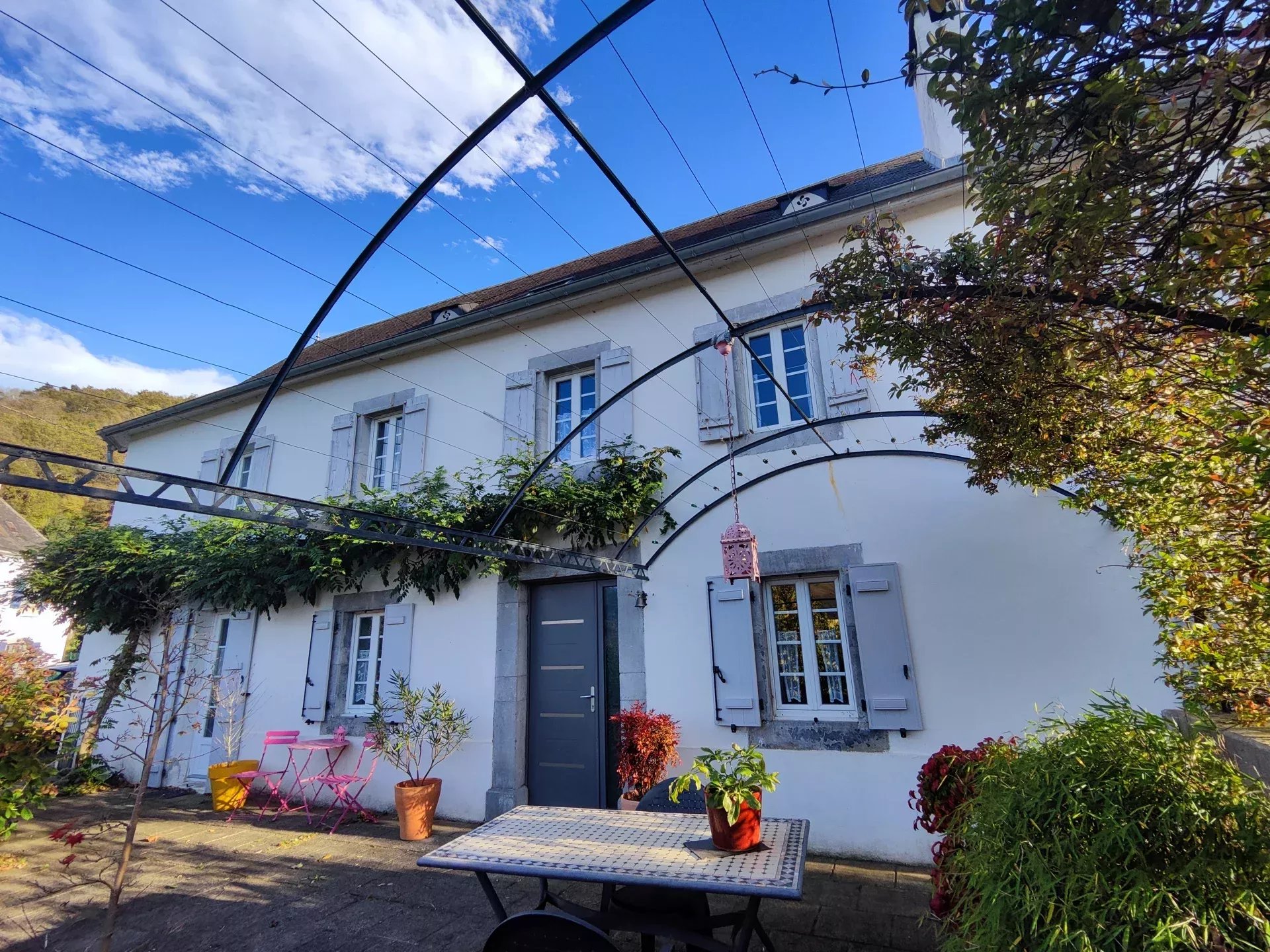 Charming Country Home With Garden One Hour From The Ski Station
