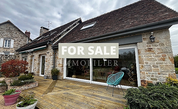 Detached House with Landscaped Garden