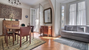 Beautiful Apartment in Heart of Town