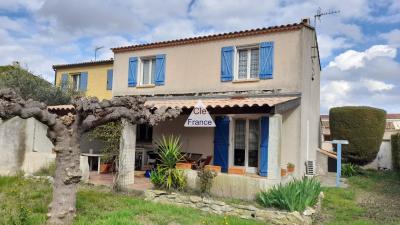 Detached House with Garden, Lovely Family Home