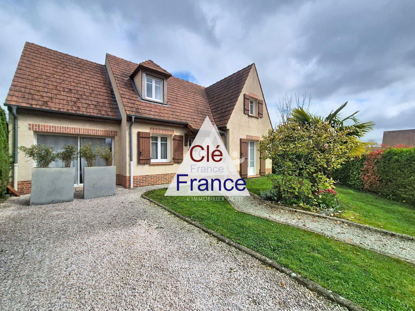 Detached House with Landscaped Garden