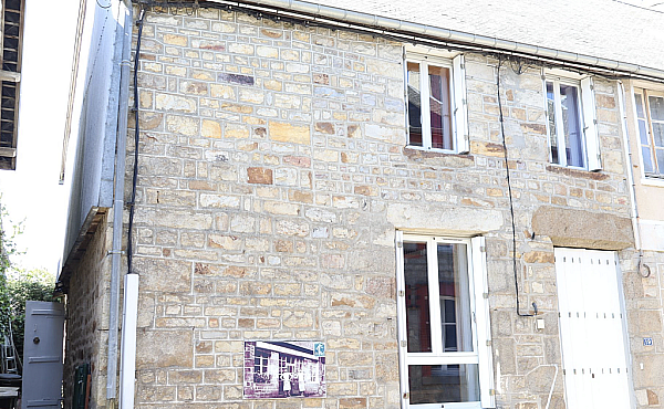 Ideal Holiday Home in Rural Village
