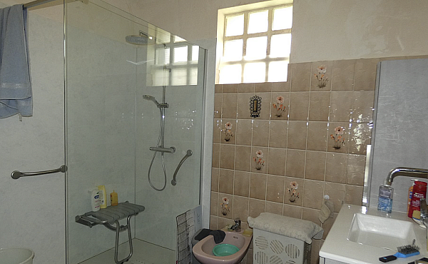 Property_For_Sale_in_France-with_Cle_France_Join_our_mailing_List_MNB07283_7.33