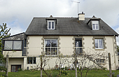 Detached House with Basement and Garden