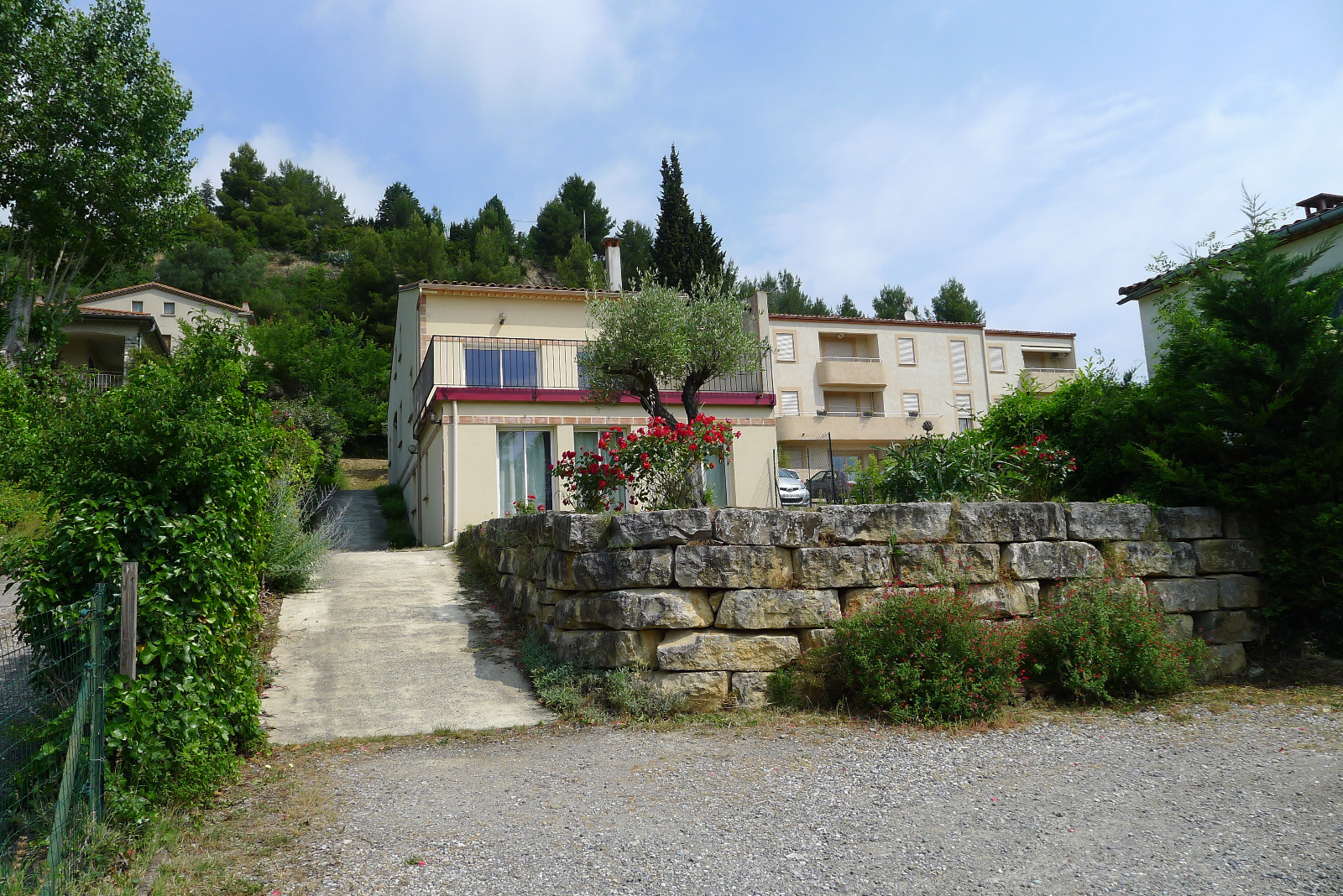 Detached House a Stone's Throw from the Town Centre