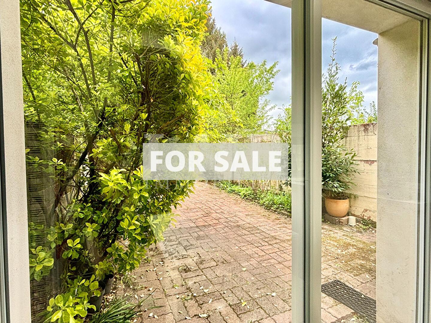 Lovely House in Historic Town Setting