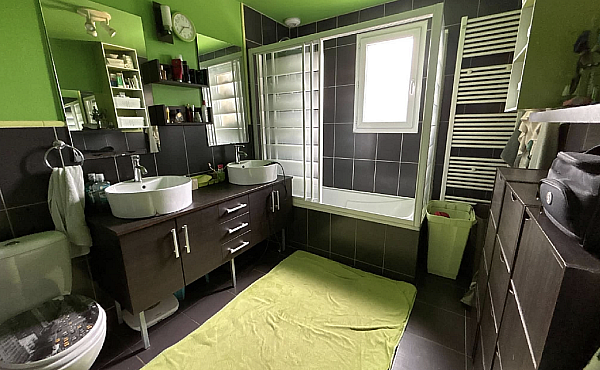 SProperty_For_Sale_in_France-with_Cle_France_Join_our_mailing_List_RFV01014_24