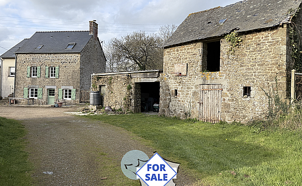 Renovated Detached Country House with Outbuildings