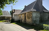 farm-property-to-renovate-near-pompadour