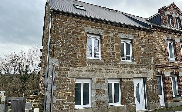 Charming Family Home in Putanges-le-Lac, Swiss Normandy