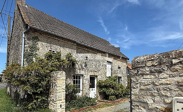 Beautiful Country House with Swimming Pool