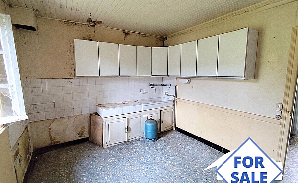 Property_For_Sale_in_France-with_Cle_France_Join_our_mailing_List_ERS00110_(1)