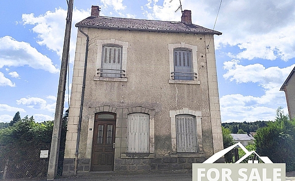 Detached House with Large Garden in Limousin