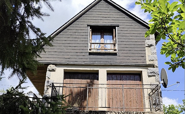 Detached House with Large Garden in Limousin