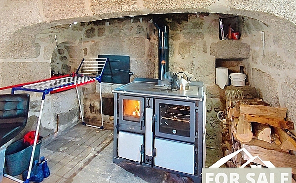 Property_For_Sale_in_France-with_Cle_France_Join_our_mailing_List_ERS00125_(2)