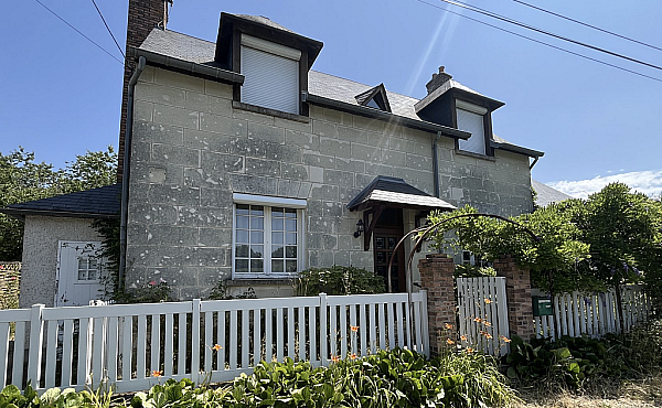 Delightful Detached House with Character and Large Garden