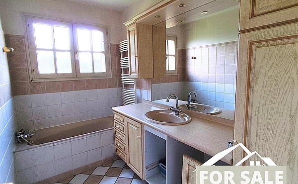 Property_For_Sale_in_France-with_Cle_France_Join_our_mailing_List_ERS00133_(6)
