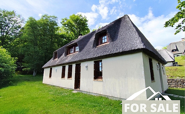 Detached Thatched House in Lovely Setting in Rural Limousin