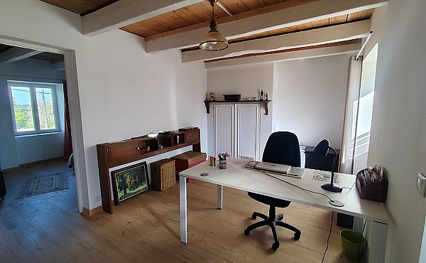 Property_For_Sale_in_France_with_Cle_France_Join_our_mailing_List_ERS00138__092305