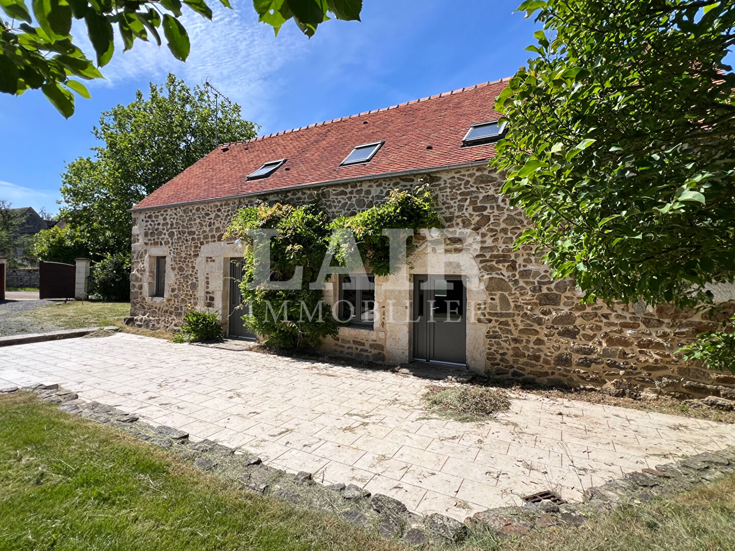 Maison 10 Minutes D\'ecouche Et D\'argentan, Dependance Et Jardin. Ref: E15299