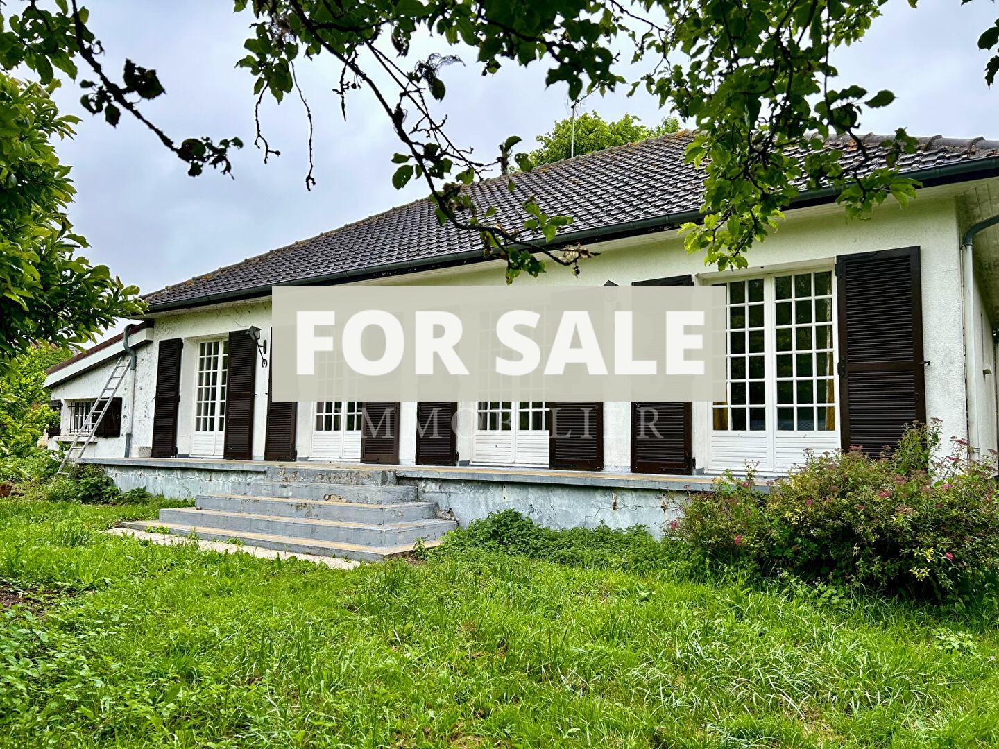 Detached House with Landscaped Garden