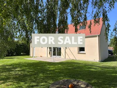 Detached House with Large Garden and Open Views