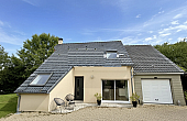 Contemporary Detached House with Landscaped Garden