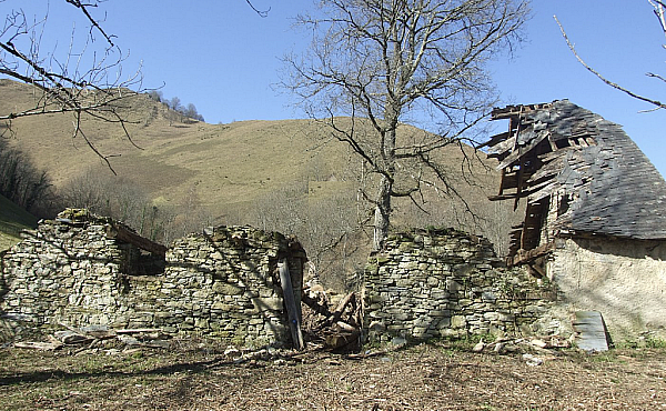 Property_For_Sale_in_France_with_Cle_France_Join_our_mailing_List_AXL05932_36