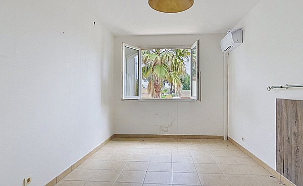 Property_For_Sale_in_France_with_Cle_France_Join_our_mailing_List_AXL05983_6.22