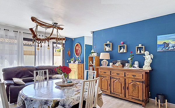 Property_For_Sale_in_France_with_Cle_France_Join_our_mailing_List_AXL05984_4.07