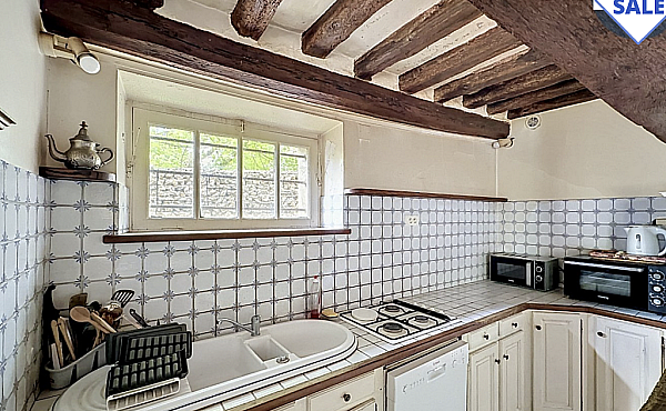 Property_For_Sale_in_France_with_Cle_France_Join_our_mailing_List_AXL06000_2.18