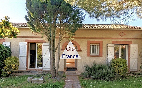 Property_For_Sale_in_France_with_Cle_France_Join_our_mailing_List_AXL06003_2.03