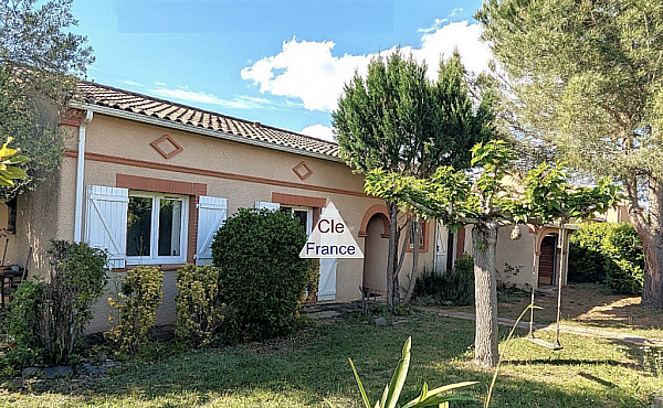 Property_For_Sale_in_France_with_Cle_France_Join_our_mailing_List_AXL06003_2.07