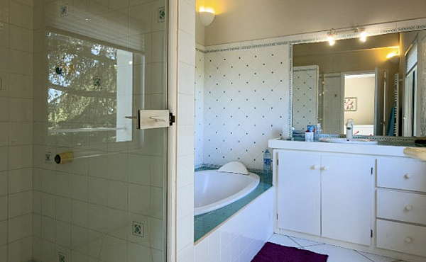 Property_For_Sale_in_France_with_Cle_France_Join_our_mailing_List_AXL06005_7.00.08