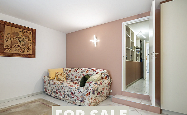 Property_For_Sale_in_France_with_Cle_France_Join_our_mailing_List_AXL06005_7.00.16