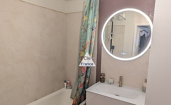 Property_For_Sale_in_France_with_Cle_France_Join_our_mailing_List_AXL06006_2.38
