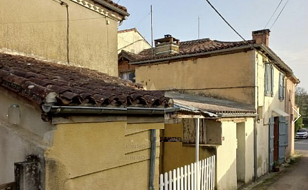 Property_For_Sale_in_France_with_Cle_France_Join_our_mailing_List_AXL06022_6.20