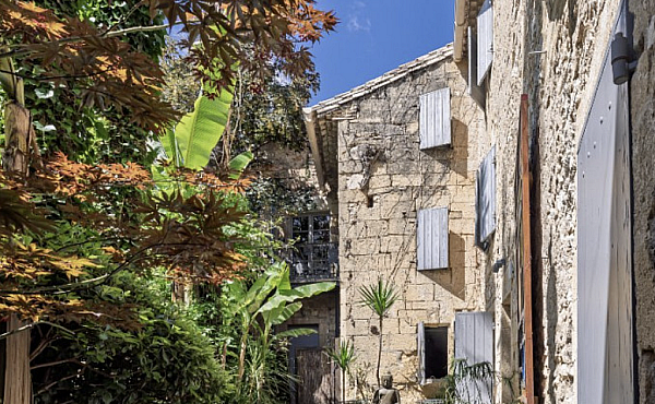 Property_For_Sale_in_France_with_Cle_France_Join_our_mailing_List_AXL06024_09.35