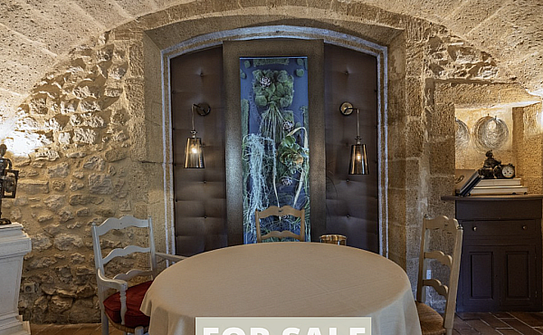 Property_For_Sale_in_France_with_Cle_France_Join_our_mailing_List_AXL06024_09.50