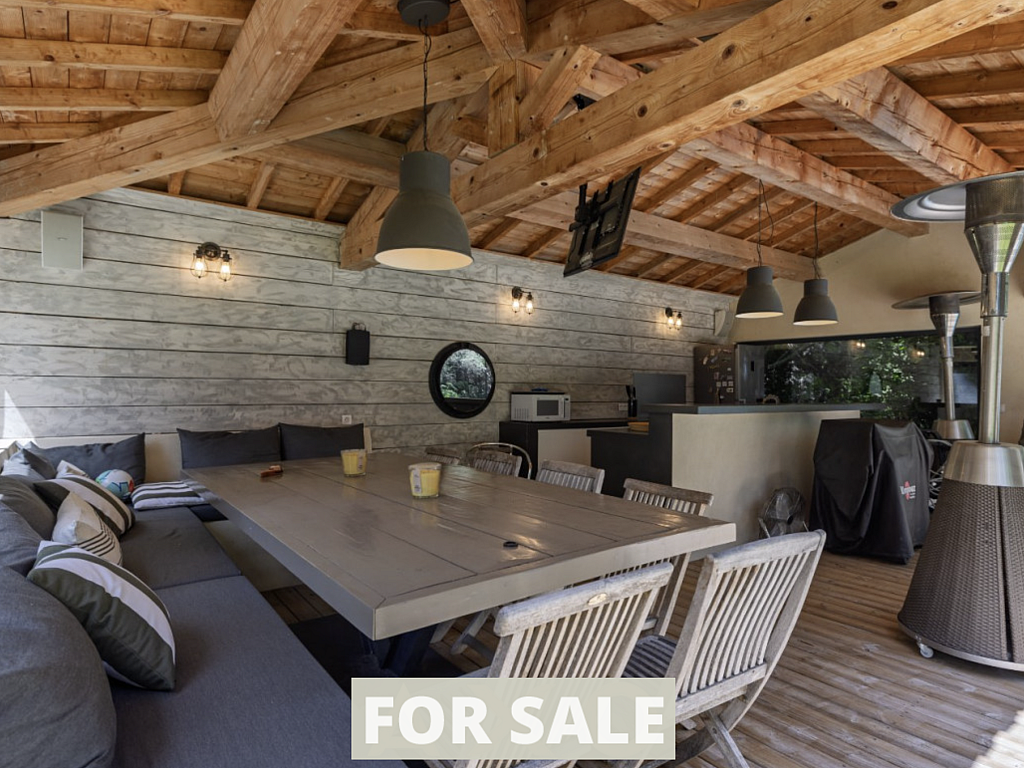 Property_For_Sale_in_France_with_Cle_France_Join_our_mailing_List_AXL06029_8.05