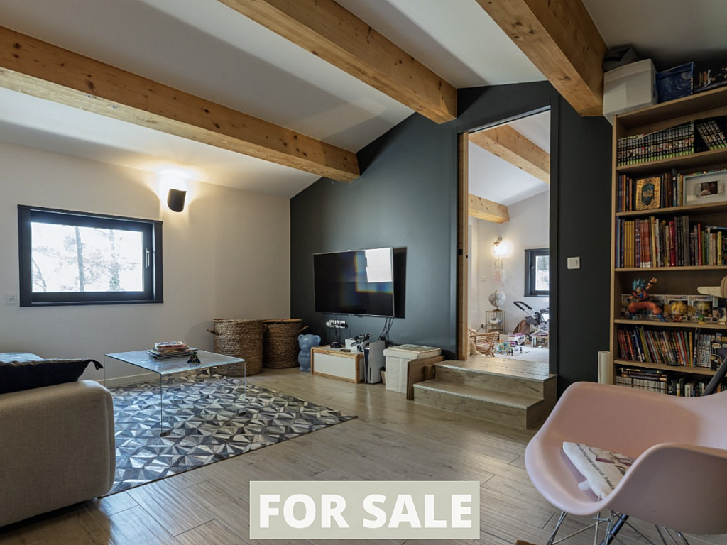 Property_For_Sale_in_France_with_Cle_France_Join_our_mailing_List_AXL06029_8.36