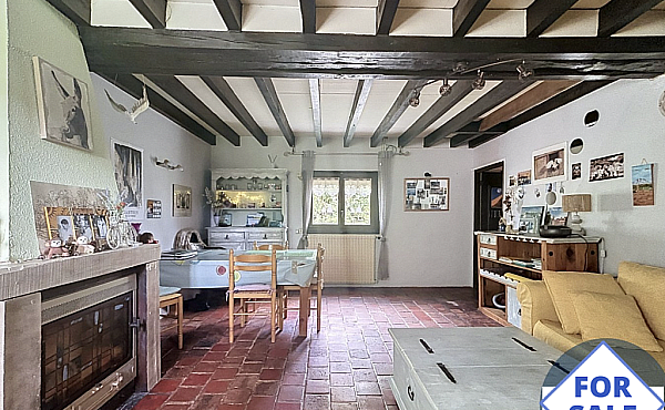 Property_For_Sale_in_France_with_Cle_France_Join_our_mailing_List_AXL06042_7.05