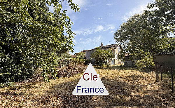 Property_For_Sale_in_France_with_Cle_France_Join_our_mailing_List_AXL06055_2.50