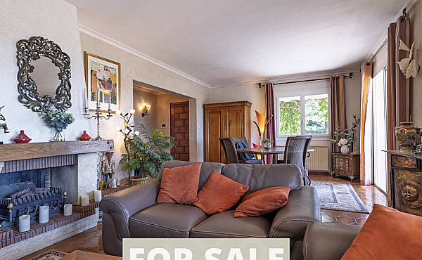 Property_For_Sale_in_France_with_Cle_France_Join_our_mailing_List_AXL06057_3.15