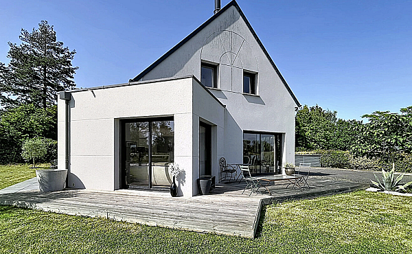 Detached House with a View of Mont-St-Michel