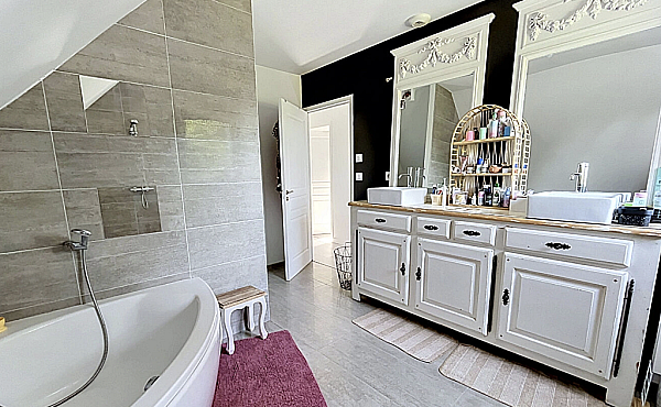 Property_For_Sale_in_France_with_Cle_France_Join_our_mailing_List_LNH12910_25